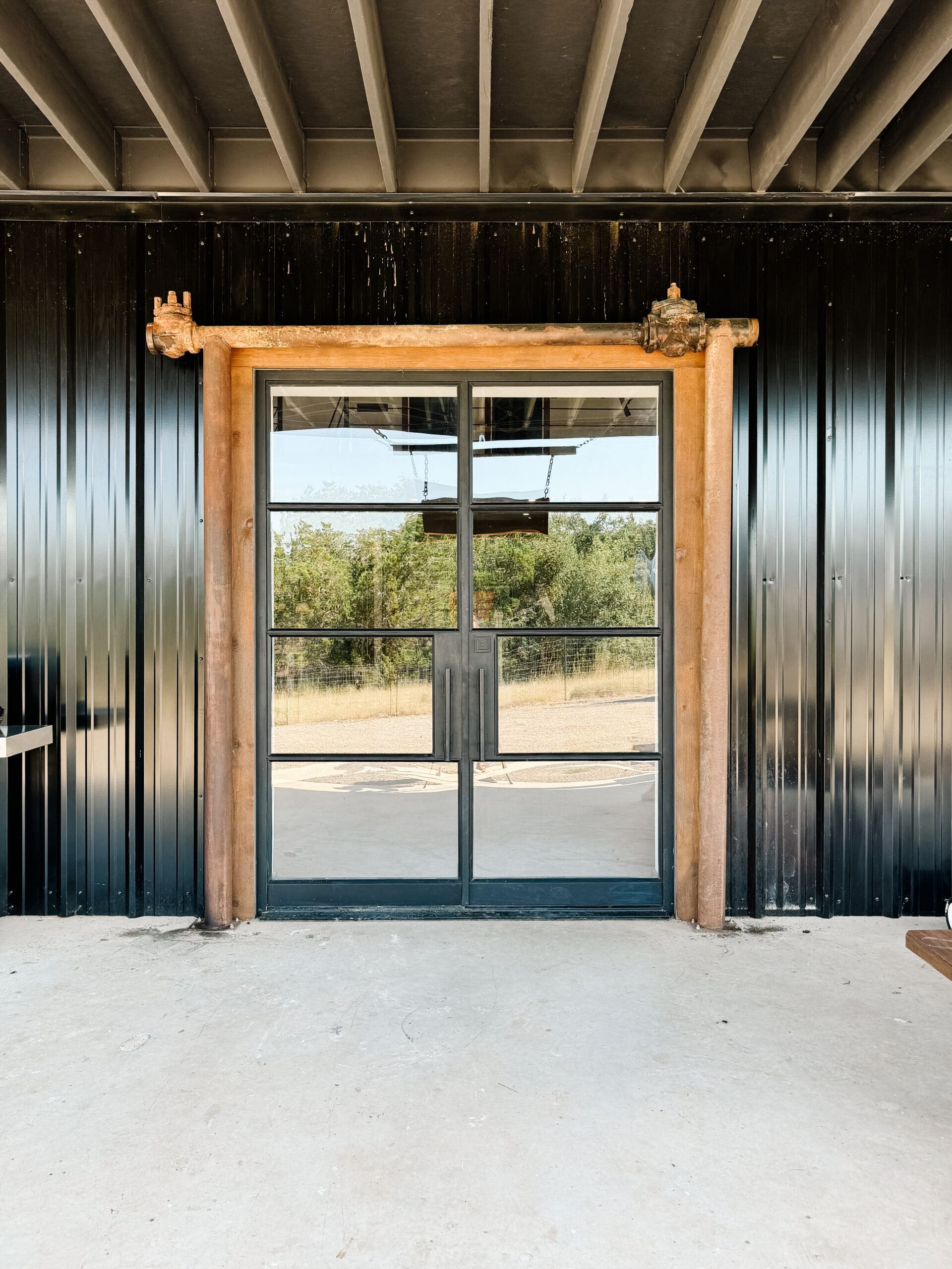 Custom home exterior by Ridge Rock Builders in Texas Hill Country