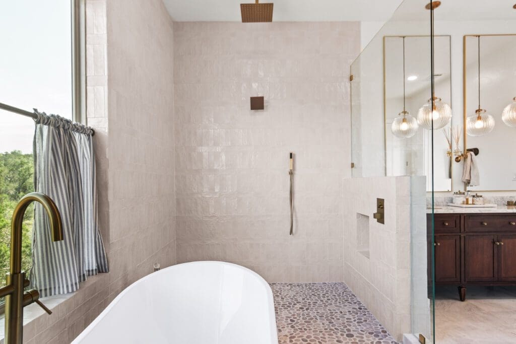 Custom casita guest house in Dripping Springs TX by Ridge Rock Builders